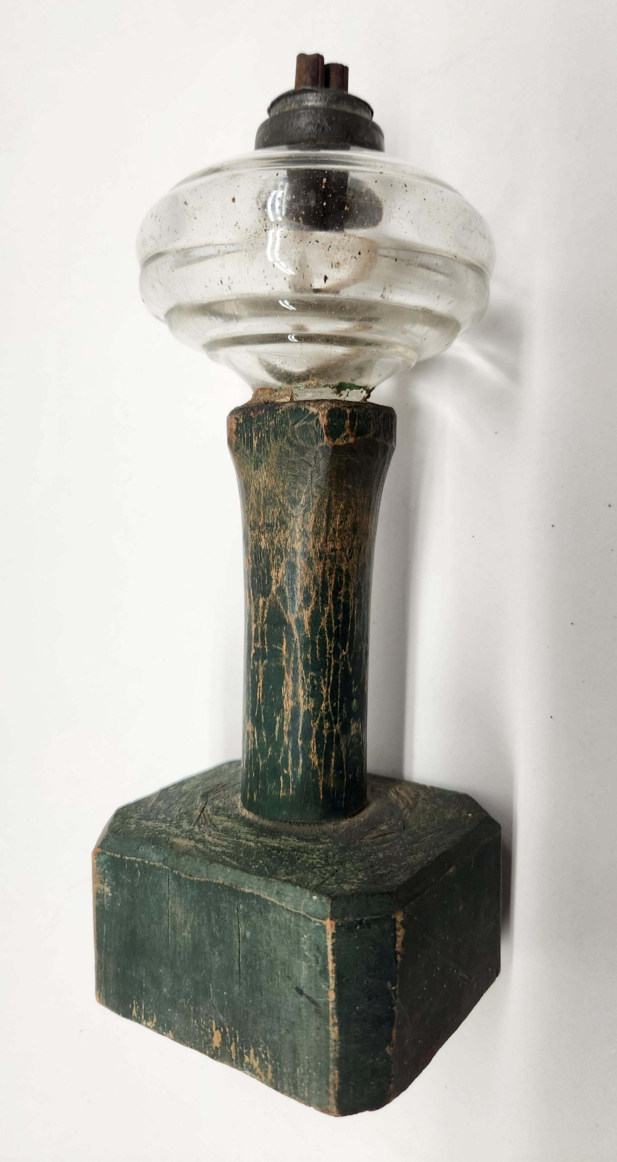 Best Painted Make-Do Lamp