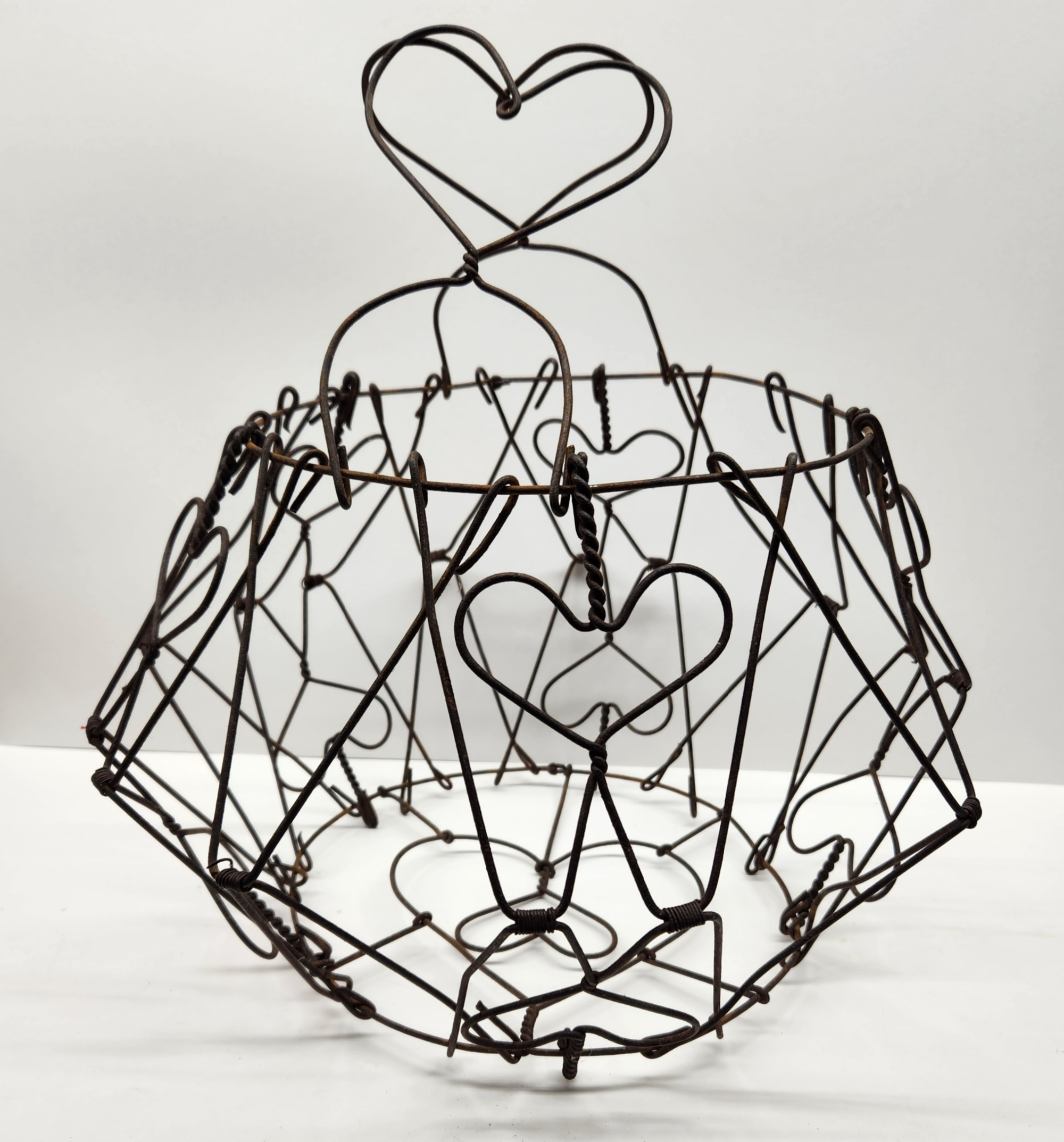Folk Art Collapsible Wire Basket